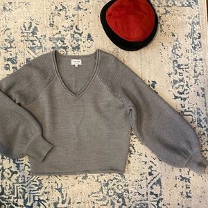 Grey vneck sweater vintage with puff sleeve cuff